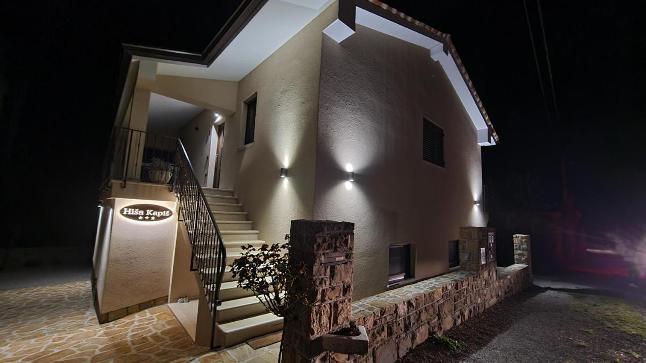 דירות קופר Hisa Kapis With Hot Tube מראה חיצוני תמונה