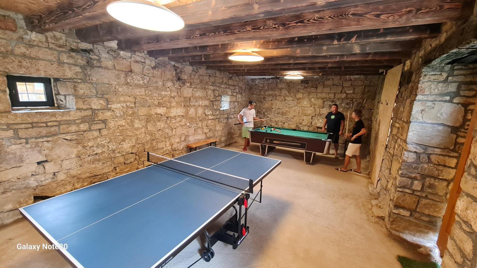 דירות קופר Hisa Kapis With Hot Tube מראה חיצוני תמונה
